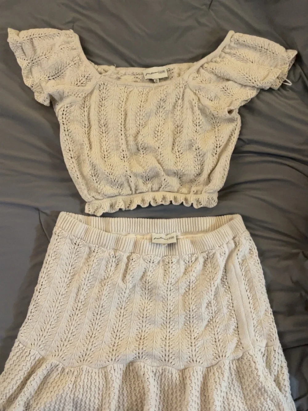 cream knit ruffle two piece set  -freshman 1996 brand